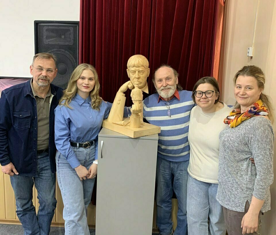 Центр развития самодеятельной культуры и искусства "АРТ-Планета" Центр развития самодеятельной культуры и искусства "АРТ-Планета"