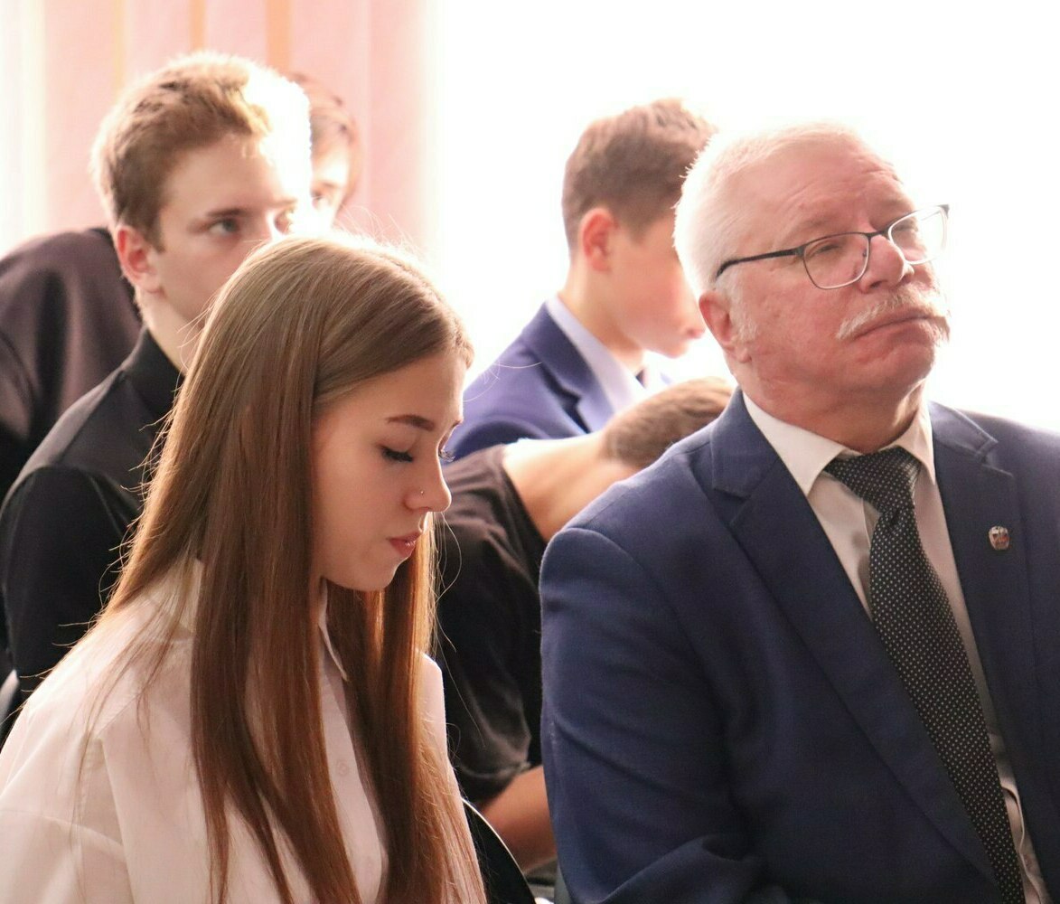 Центр развития самодеятельной культуры и искусства "АРТ-Планета" Центр развития самодеятельной культуры и искусства "АРТ-Планета"