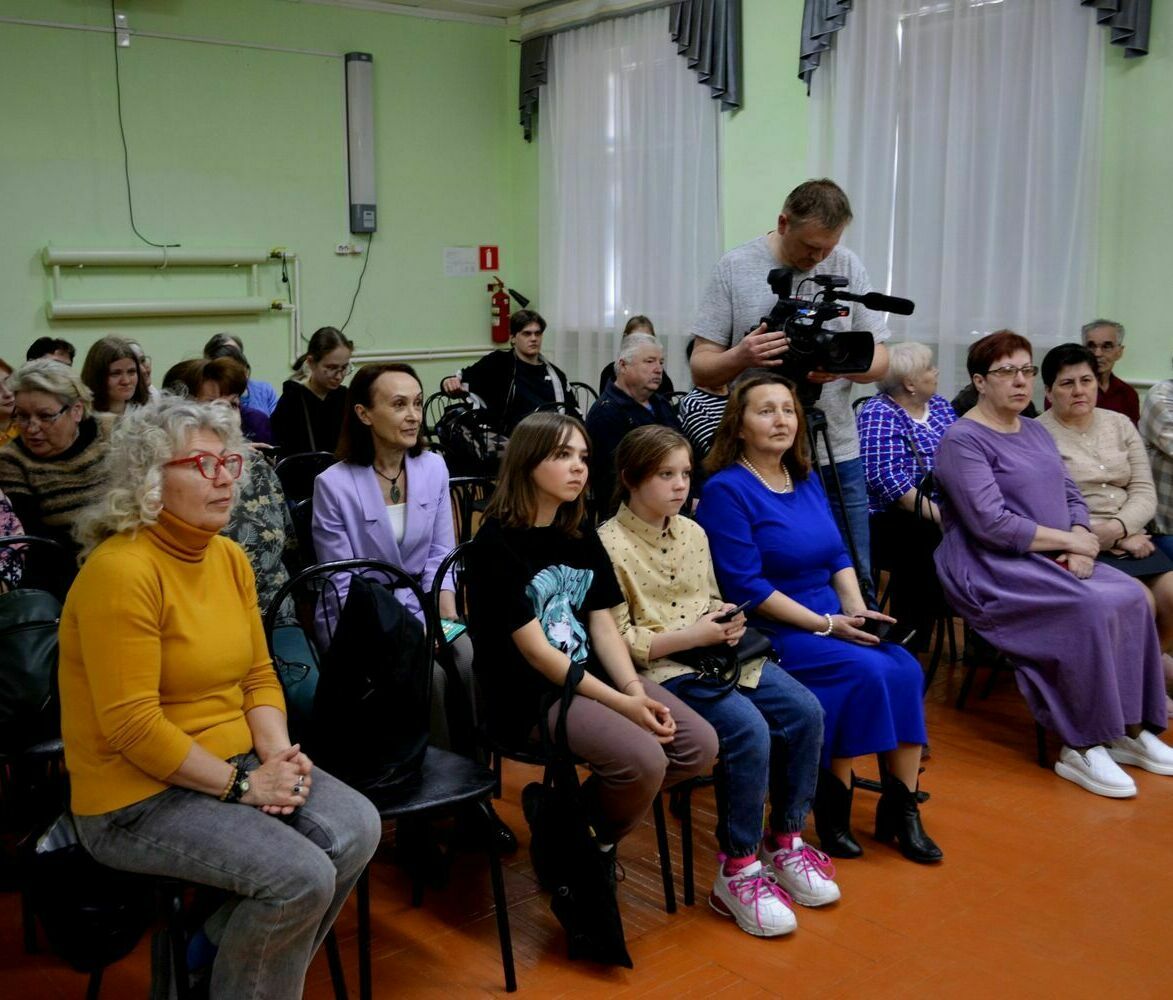 Центр развития самодеятельной культуры и искусства "АРТ-Планета" Центр развития самодеятельной культуры и искусства "АРТ-Планета"